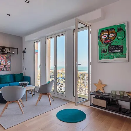Apartment Altaya With Balcony And Sea View In Biarritz