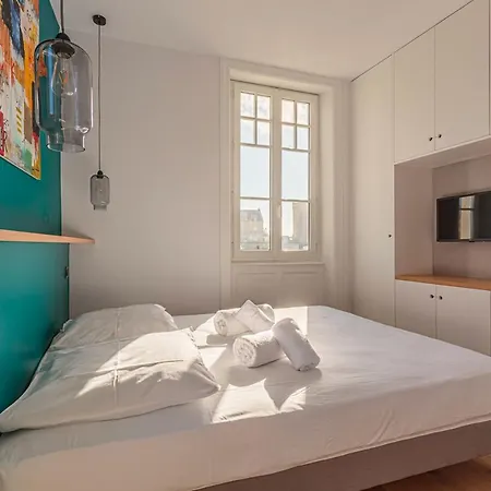 Altaya With Balcony And Sea View In * ビアリッツ